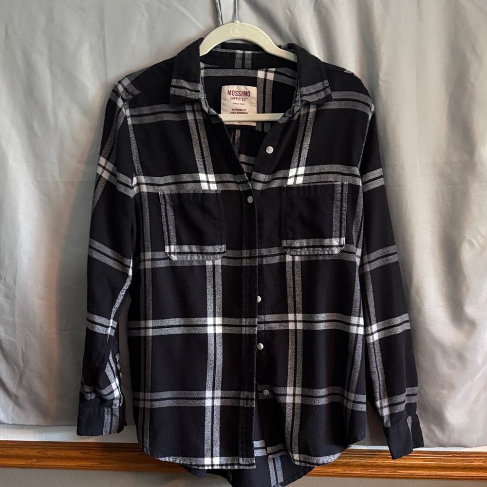 Mossimo Men's Black Plaid Casual Button Down Shirt